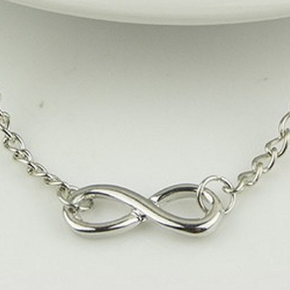Infinity Dainty Delicate Bracelet Silver/Gold - Picture 4 of 4